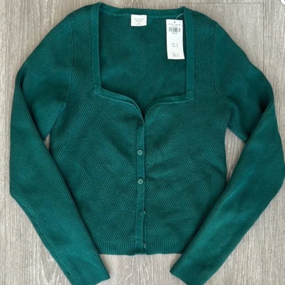 Abercrombie & Fitch Button-Through Slim Sweetheart Sweater - Size Small - Green